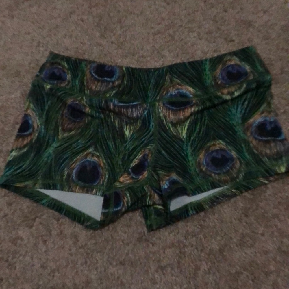 Fleo limited edition shorts